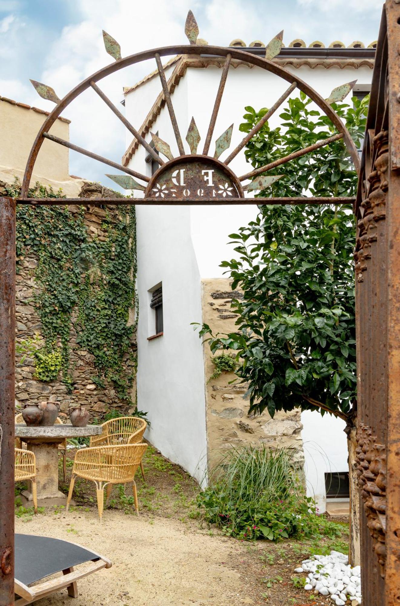 Apartamentos Turisticos El Patio Del Nogal 瓜达卢佩 外观 照片
